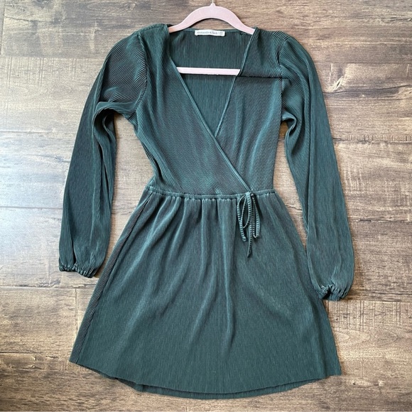 A&F Satin Wrap Dress - Picture 1 of 1